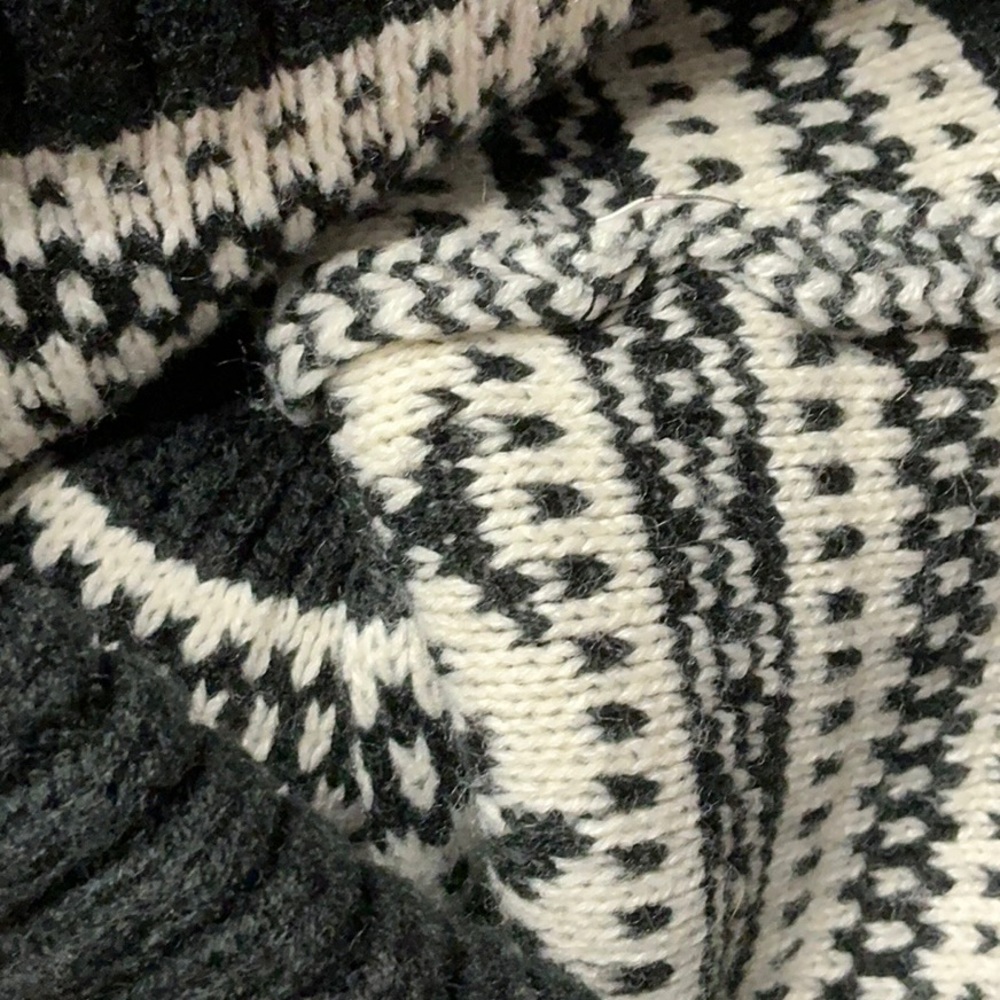 Fair Isle Knit Pom-Pom Beanie - Picture 5 of 6